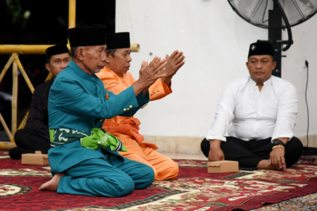 ADAT TONGGEYAMO