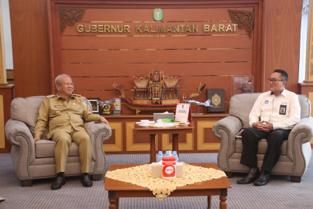 PJ GUBERNUR KALBAR TERIMA AUDIENSI BALAI BAHASA PROVINSI KALBAR