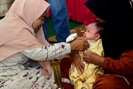 BAJU ADAT MOHUNTINGO
