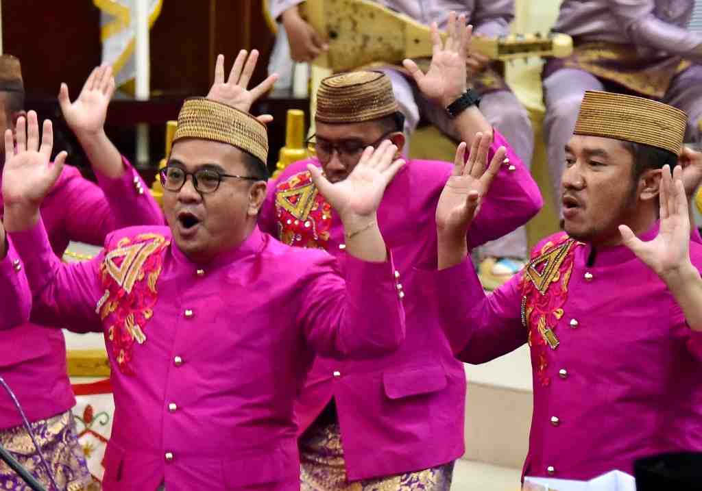 BAJU TAKOWA
