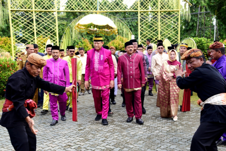 BELA DIRI LONGGO