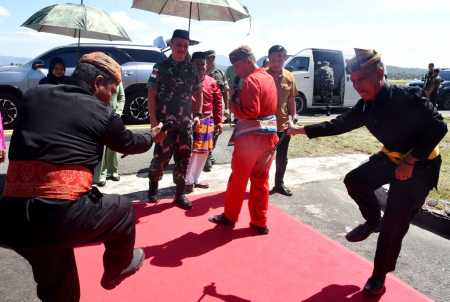 BELA DIRI TRADISI GORONTALO