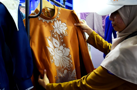 BUSANA KARAWO GORONTALO