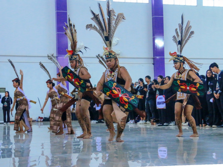 TARI MANDAU