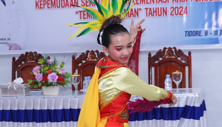 TARI TIDORE MA JANG