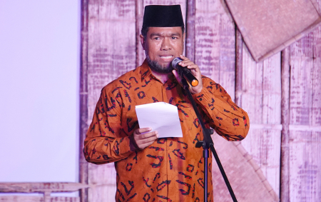 MENGEKSPRESIKAN BAKAT GENERASI MUDA DALAM DUNIA SENI
