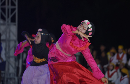 TARIAN LALAYON 