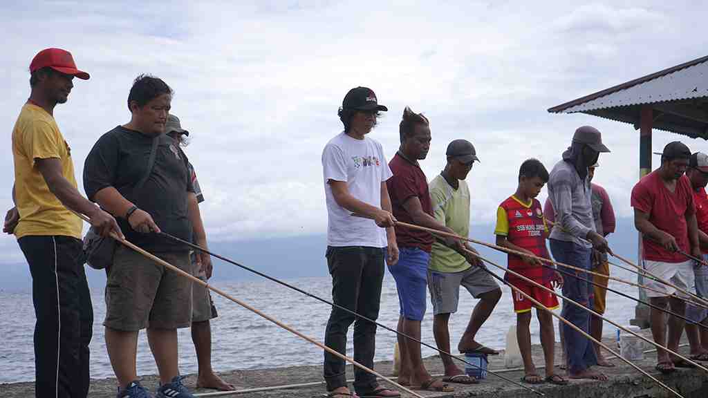 LUANGKAN WAKTU DENGAN MEMANCING