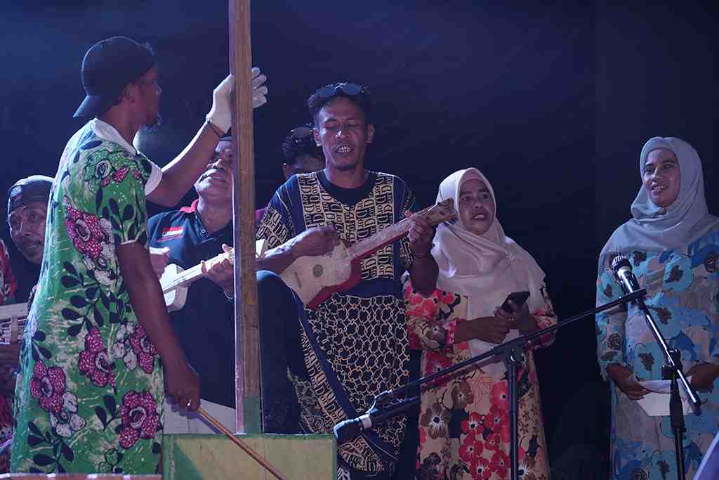 GRUP MUSIK YANGERE