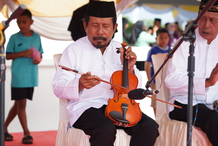 PEMAIN BIOLA