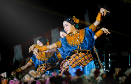 PENTAS SENI HUT KE-80 RI