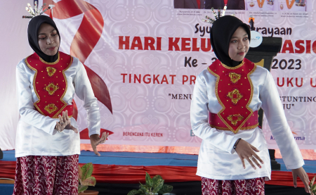 TARI LALAYON