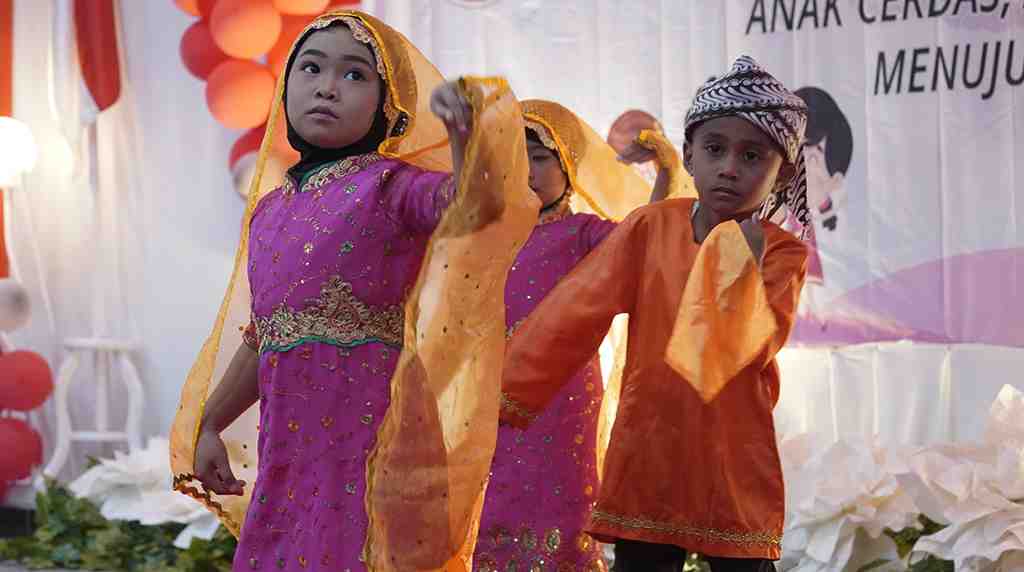 TARI KREASI MODERN
