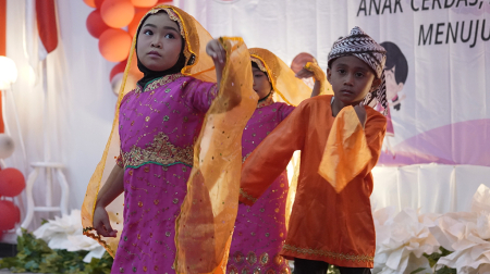 TARI KREASI MODERN