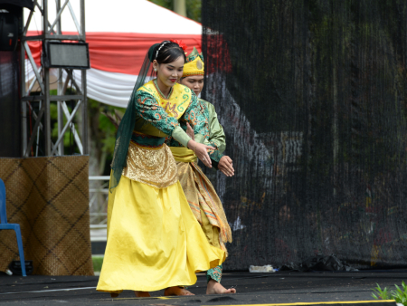 TARI PESISIR