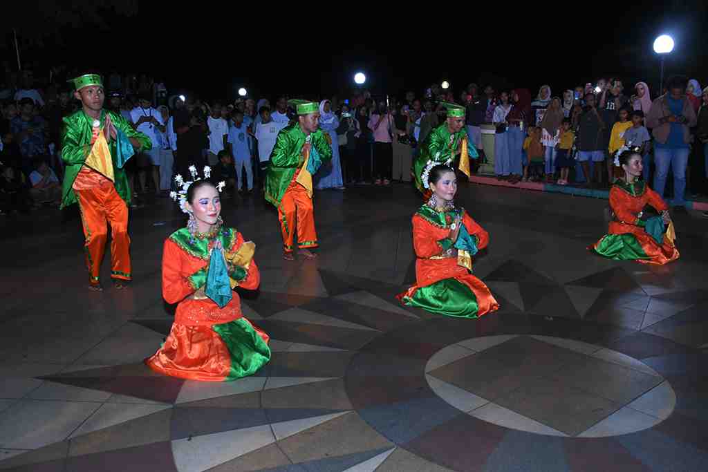 TARIAN DANA DANA