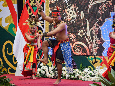 TARIAN GELANG DADAS