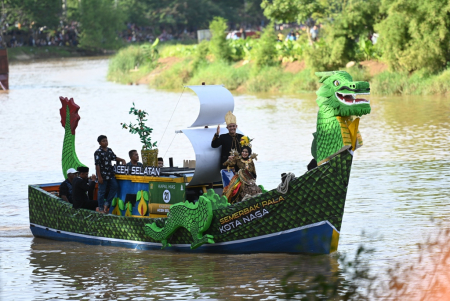 PERAHU KOTA NAGA ACEH