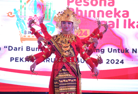 TARI KREASI LAMPUNG