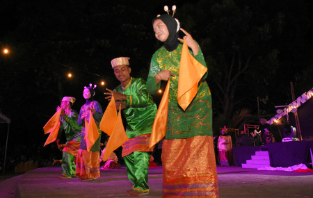 TARI DANA-DANA MODERN