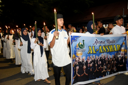 FESTIVAL OBOR DI GORONTALO