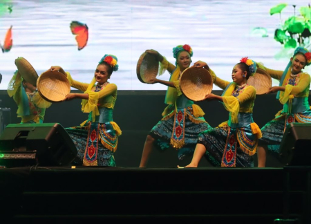  TARI MIYANG ASAL TUBAN