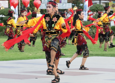 TARI REMO BOLET