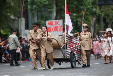 PARADE SURABAYA JUANG
