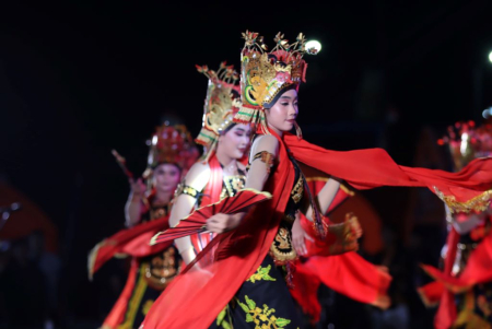 TARI GANDRUNG BANYUWANGI