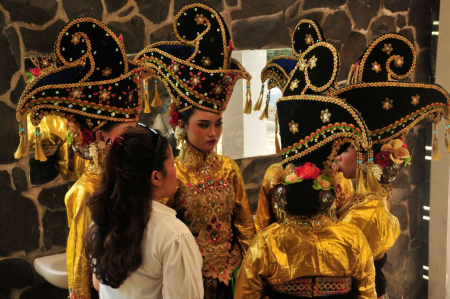 DISKUSI SEBELUM TAMPIL