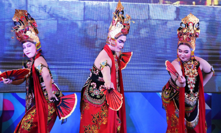 TARIAN GANDRUNG DI JOB MARKET FAIR