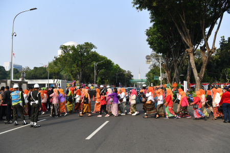 ISTANA BERKEBAYA MENYAMBUT HUT KE-78 RI  