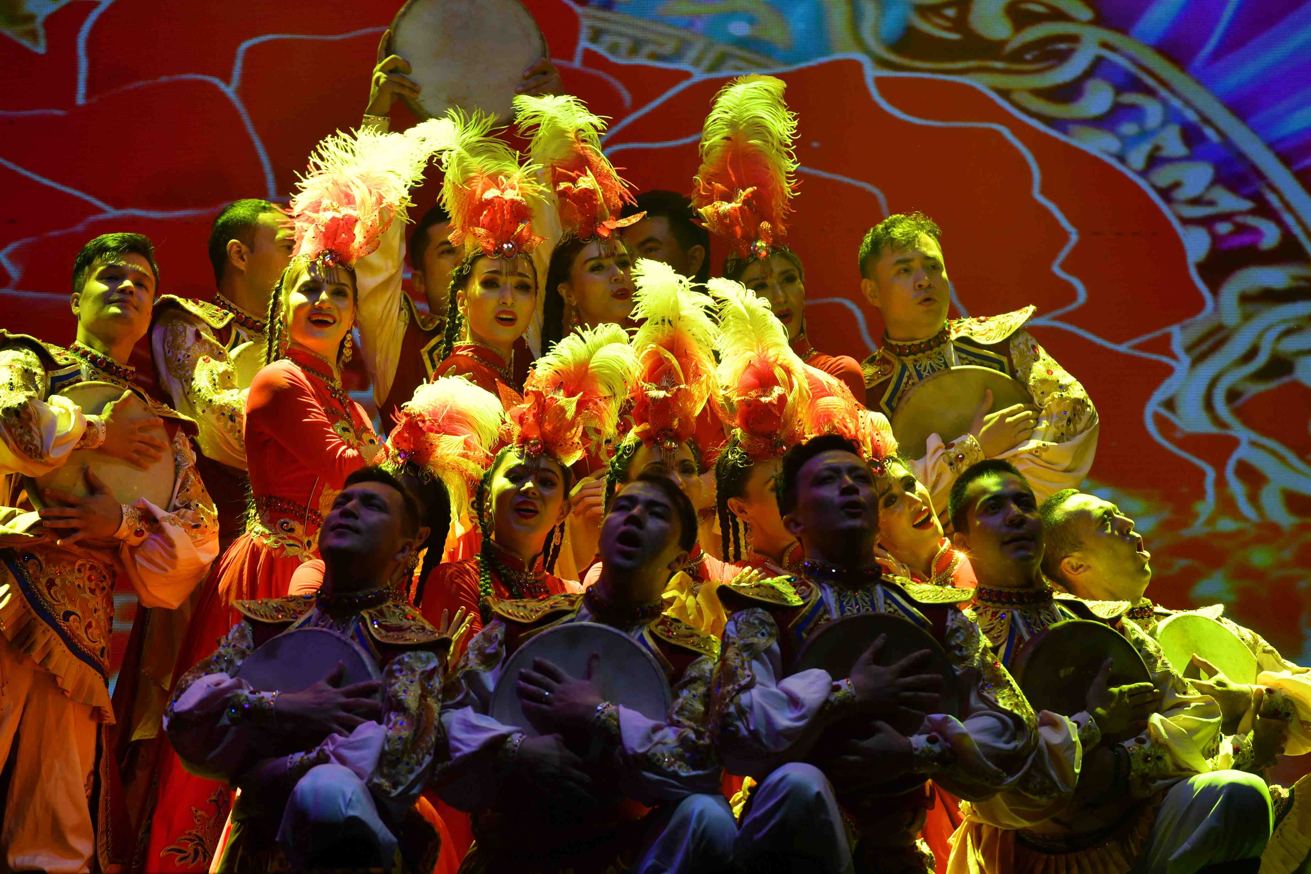 PENTAS SENI MUSLIM XINJIANG