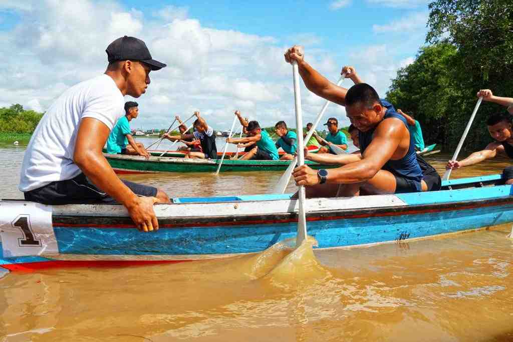 LOMBA JUKUNG TRADISIONAL