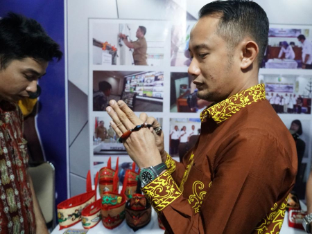 MENCOBA GELANG LILIS LAMIANG