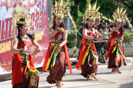 TARIAN BALEAN DADAS