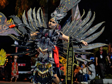KOSTUM KREASI BURUNG ENGGANG 