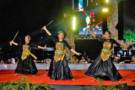 TARI MANDAU