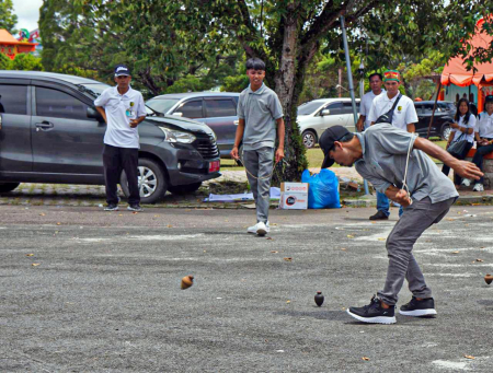 LOMBA HABAYANG