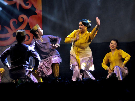 TARI ZAPIN RIAK KASIH