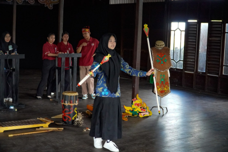TARI GIRING-GIRING