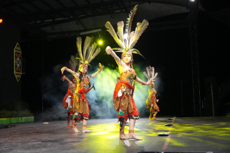 TARI MANDAU