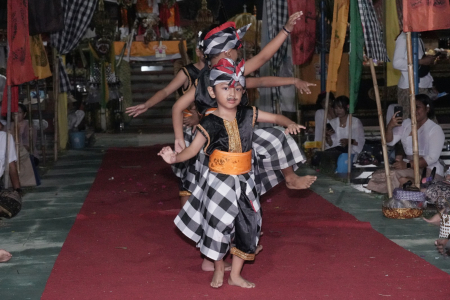 TARI GOPALA
