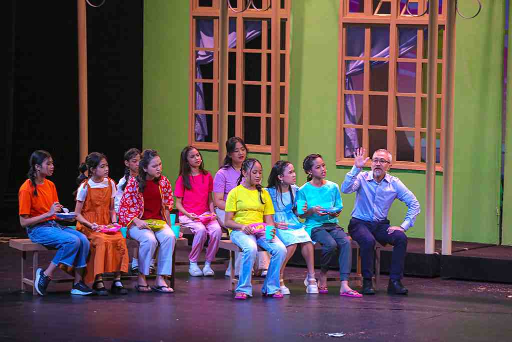TEATER MUSIKAL ANAK
