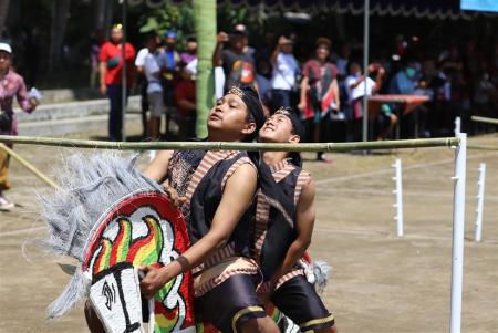 LEWATI GALAH