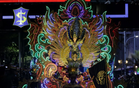 SURABAYA VAGANZA 2023 BUNGA, BUDAYA DAN CAHAYA