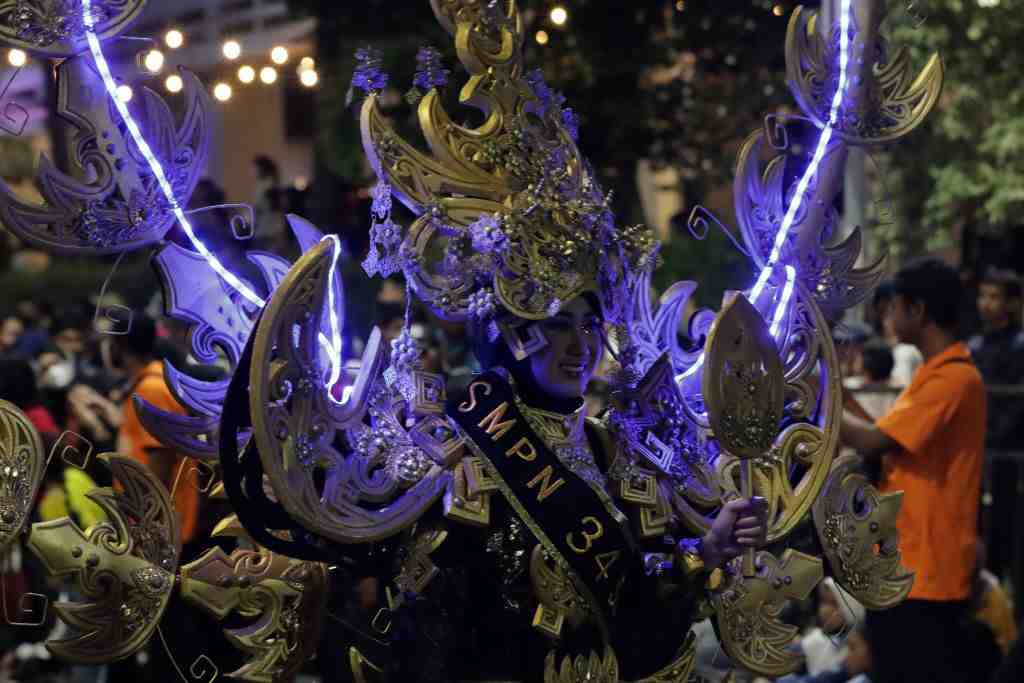 SURABAYA VAGANZA 2023 BUNGA, BUDAYA DAN CAHAYA