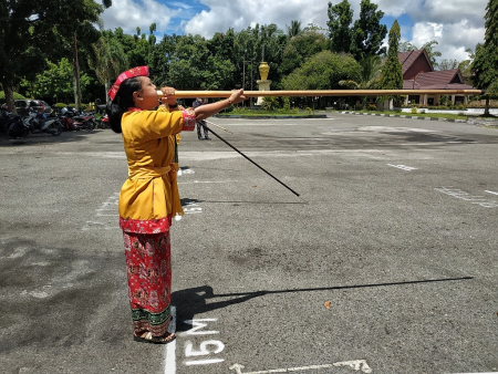 LOMBA MANYIPET 
