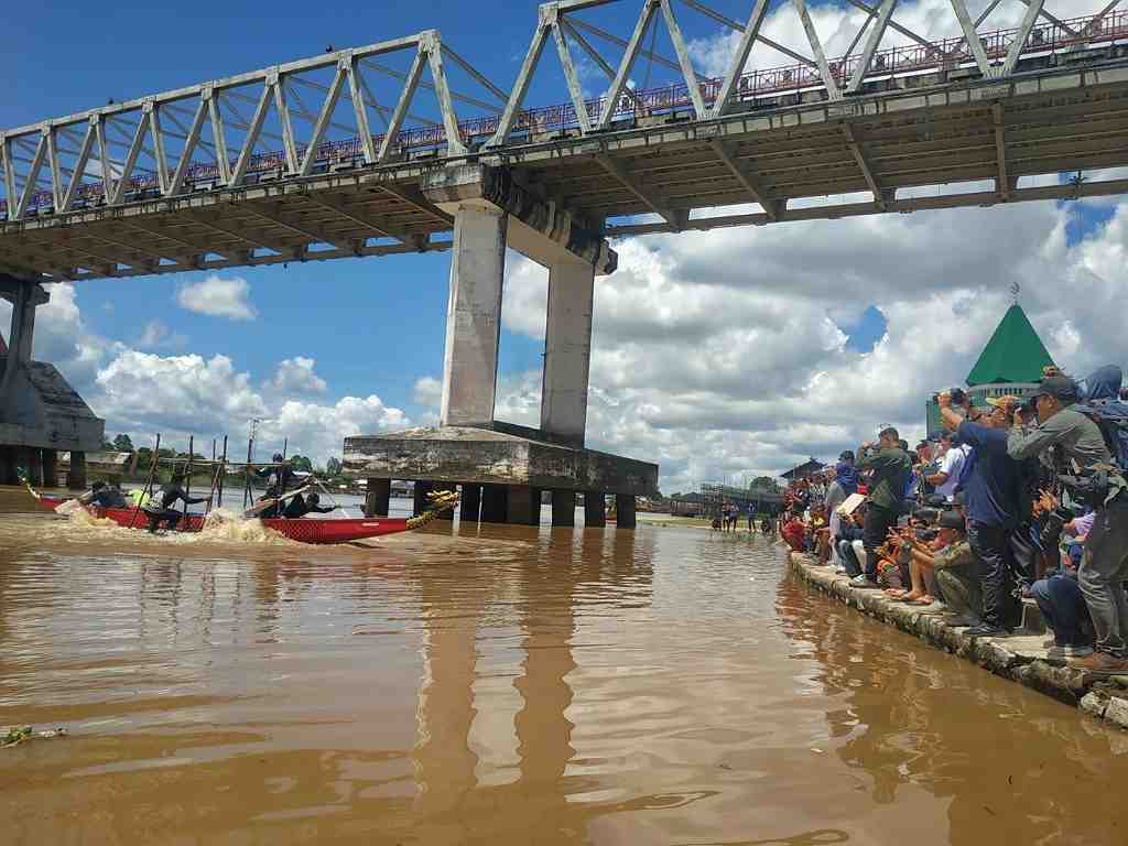MOTRET LOMBA  BESEI KAMBE 