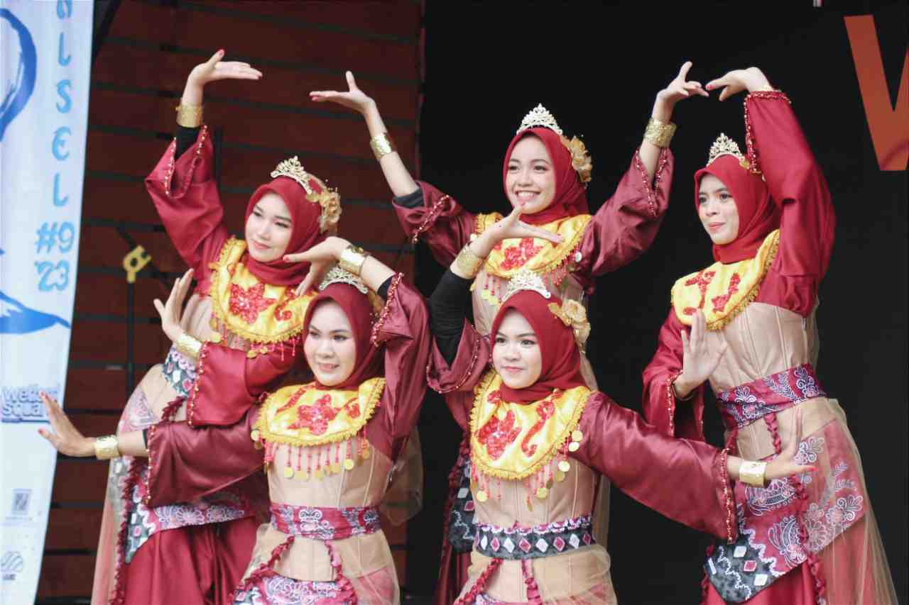 PERINGATAN HARI TARI SEDUNIA